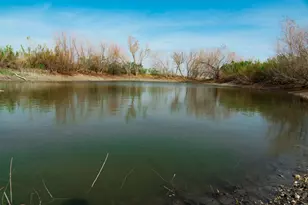 18402 Manda Carlson Rd, Coupland, TX 78615 - Photo 26