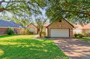 108 Rio Vista Dr, Georgetown, TX 78626 - Photo 1