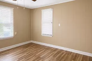 1120 St Paul St, Gonzales, TX 78629 - Photo 4