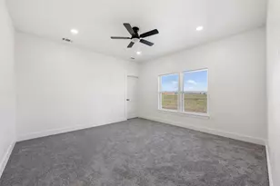 195 Bianca Cir, Del Valle, TX 78617 - Photo 28