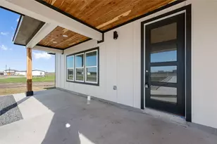 195 Bianca Cir, Del Valle, TX 78617 - Photo 4