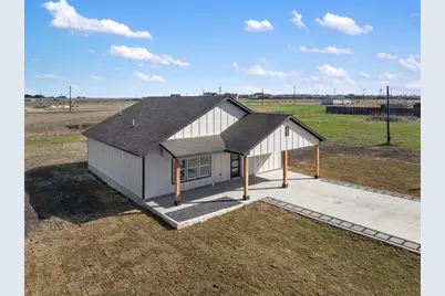 195 Bianca Circle, Del Valle, TX 78617 - Photo 2