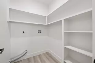 195 Bianca Cir, Del Valle, TX 78617 - Photo 20