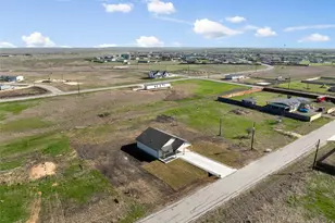 195 Bianca Cir, Del Valle, TX 78617 - Photo 32