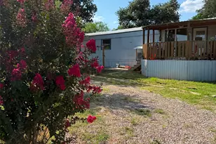 820 Austin St, Kingsland, TX 78639 - Photo 16
