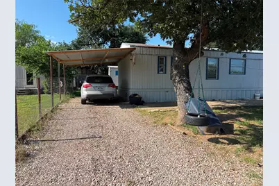 820 Austin Street, Kingsland, TX 78639 - Photo 22