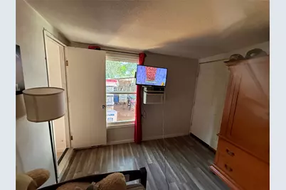 820 Austin Street, Kingsland, TX 78639 - Photo 6