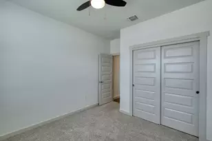 13601 Baileyfield Dr, Pflugerville, TX 78660 - Photo 16