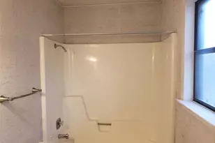 609 Bissonet Ln, Austin, TX 78752 - Photo 6