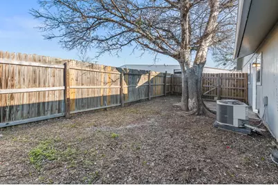 410 Old Thorndale Road #D, Taylor, TX 76574 - Photo 28