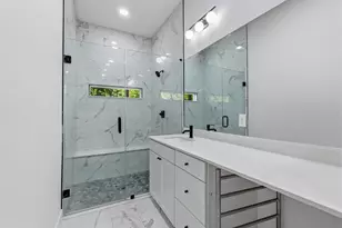 5010 Baker St, Austin, TX 78721 - Photo 16