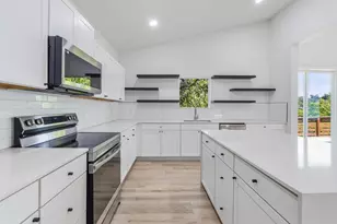 5010 Baker St, Austin, TX 78721 - Photo 10
