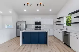 5010 Baker St, Austin, TX 78721 - Photo 8