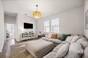 369 Sue Peaks Loop, Dripping Springs, TX 78620 - Photo 6