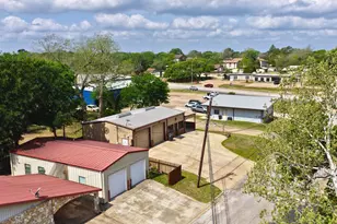 405 N Johnston St, Caldwell, TX 77836 - Photo 8