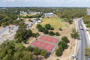 1112 Terry Dr, Austin, TX 78721 - Photo 10