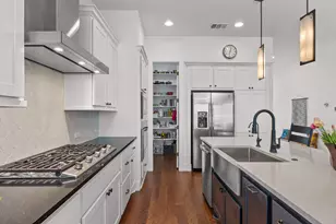2413 Berkleys Brook Dr, Austin, TX 78738 - Photo 10