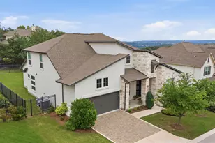 2413 Berkleys Brook Dr, Austin, TX 78738 - Photo 32