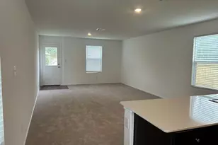 49 Trinity Cir, Lockhart, TX 78644 - Photo 8