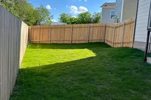 49 Trinity Cir, Lockhart, TX 78644 - Photo 22