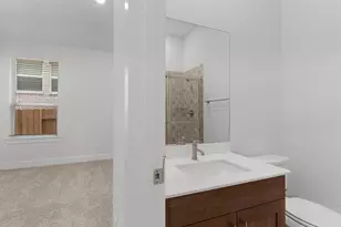 213 W Faulkner St, Liberty Hill, TX 78642 - Photo 8