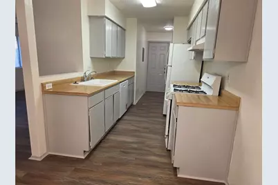 1735 Horseshoe Circle, Round Rock, TX 78681 - Photo 6