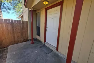 1735 Horseshoe Cir, Round Rock, TX 78681 - Photo 10