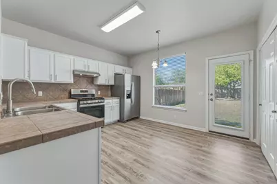 10608 Plains Trail #B, Austin, TX 78758 - Photo 12