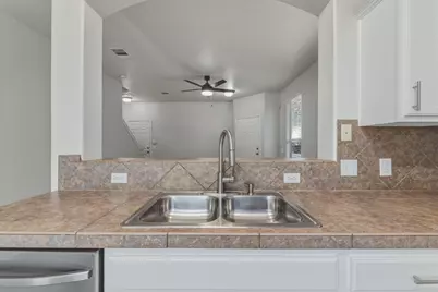 10608 Plains Trail #B, Austin, TX 78758 - Photo 16