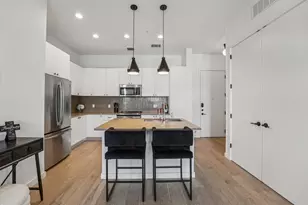 800 Embassy Dr, Austin, TX 78702 - Photo 10