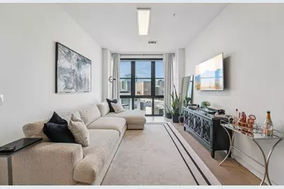 800 Embassy Drive #429, Austin, TX 78702 - Photo 2