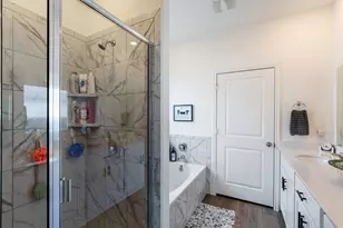 200 Montego St, Hutto, TX 78634 - Photo 14