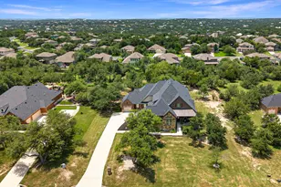 9400 Stratus Dr, Dripping Springs, TX 78620 - Photo 2