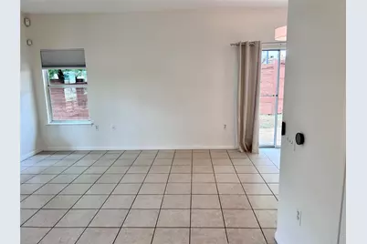 1901 1901 New York Av Avenue #B, Austin, TX 78702 - Photo 4
