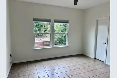 1901 1901 New York Av Avenue #B, Austin, TX 78702 - Photo 14