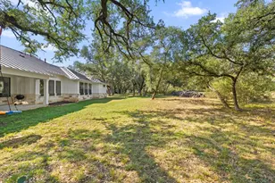 114 Winding Oak Dr, Johnson City, TX 78636 - Photo 38