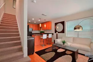 711 W 32nd St, Austin, TX 78705 - Photo 2