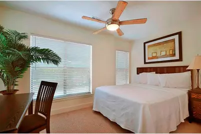 711 W 32nd Street #101, Austin, TX 78705 - Photo 6