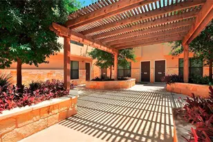 711 W 32nd St, Austin, TX 78705 - Photo 1