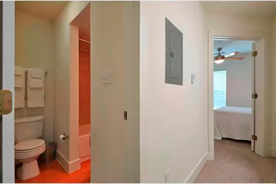 711 W 32nd Street #101, Austin, TX 78705 - Photo 4