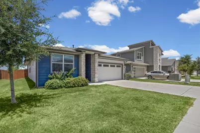 7812 City Top Boulevard, Austin, TX 78724 - Photo 2