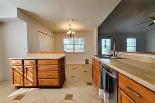 702 Phillip Ln, Liberty Hill, TX 78642 - Photo 6