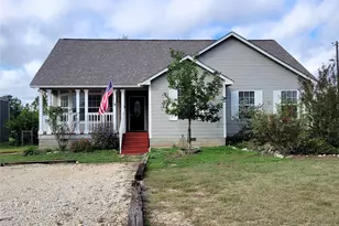 702 Phillip Ln, Liberty Hill, TX 78642 - Photo 1