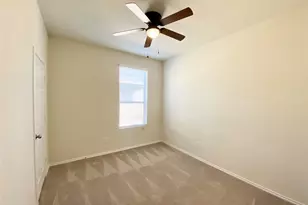 5216 Cressler Ln, Jarrell, TX 76537 - Photo 8