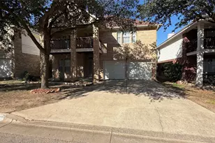 1716 Rosenborough Ln S, Round Rock, TX 78665 - Photo 2