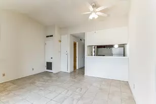 630 Maiden Ln, Austin, TX 78705 - Photo 10