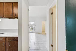 630 Maiden Ln, Austin, TX 78705 - Photo 4