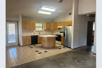 21511 Perry Cove, Lago Vista, TX 78645 - Photo 4