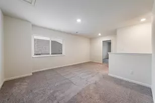 801 Simmental Loop, Hutto, TX 78634 - Photo 32