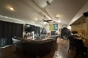 305 Columbine St, Marble Falls, TX 78654 - Photo 6